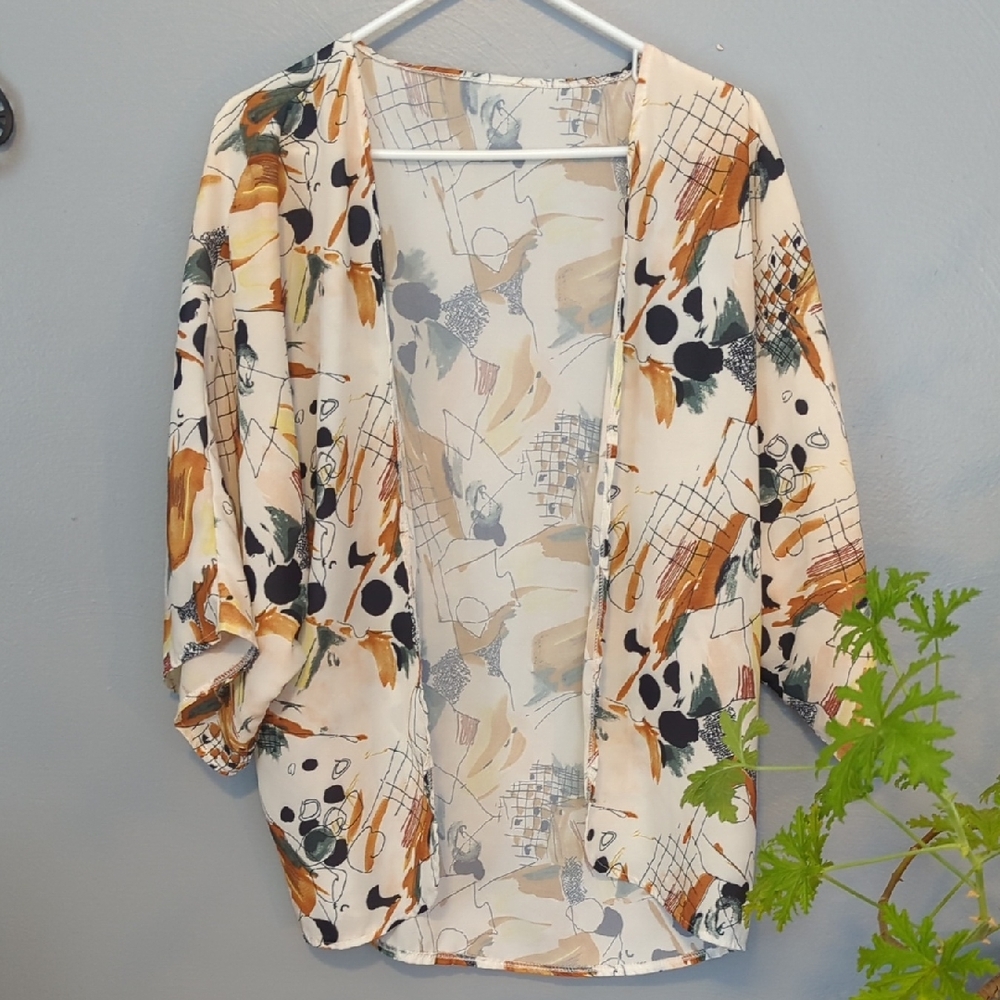 Abstract Print Women's Kimono Cardigan Shades Of Tan Cream And Green Medium
